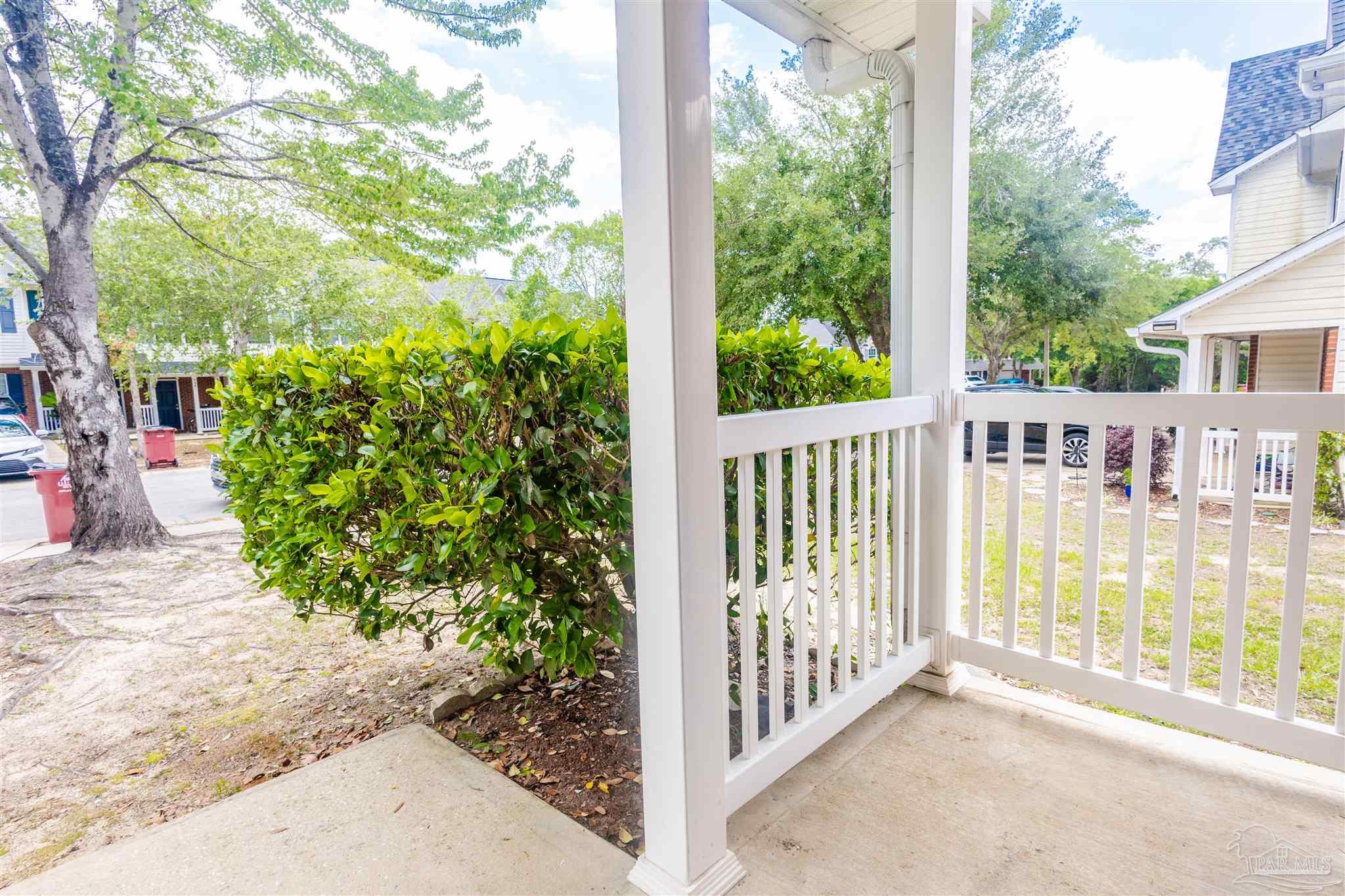 397 Crooked Pine Trail Crestview, FL 32539 - Photo 2 of 31