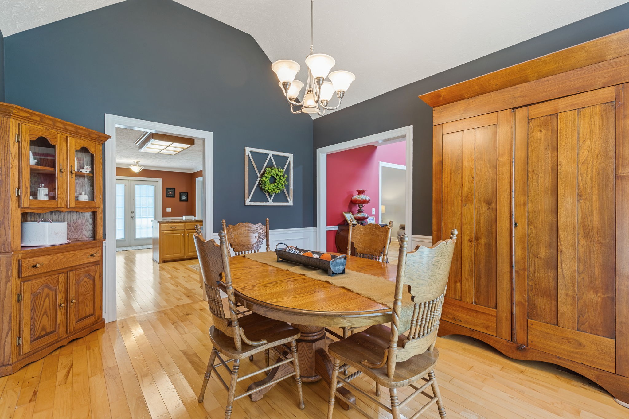 1972 Espy Road Bradyville, TN 37026 - Photo 18 of 67 a dining room with chandelier and wooden floor