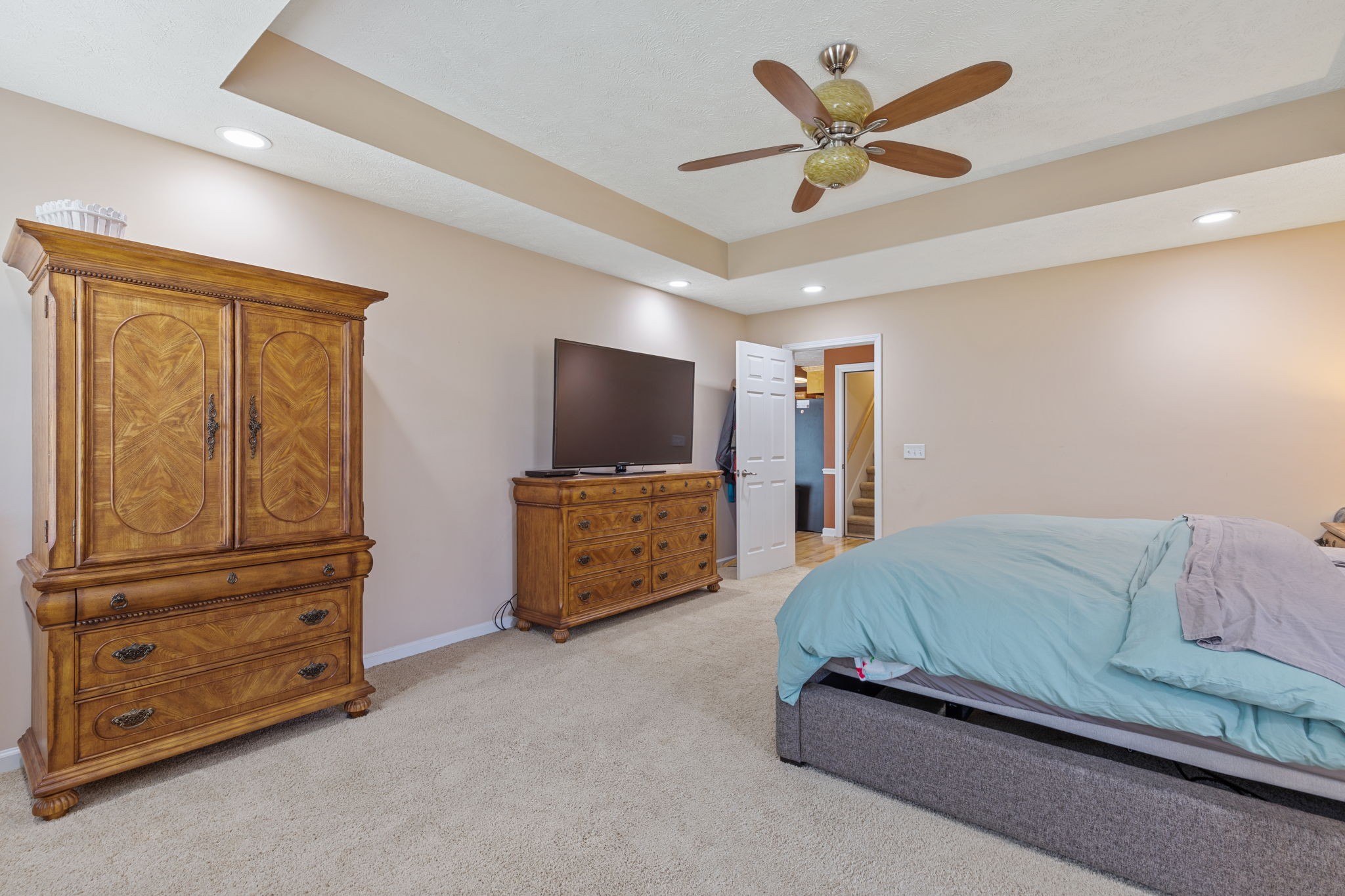 1972 Espy Road Bradyville, TN 37026 - Photo 24 of 67 a living room with furniture and a flat screen tv