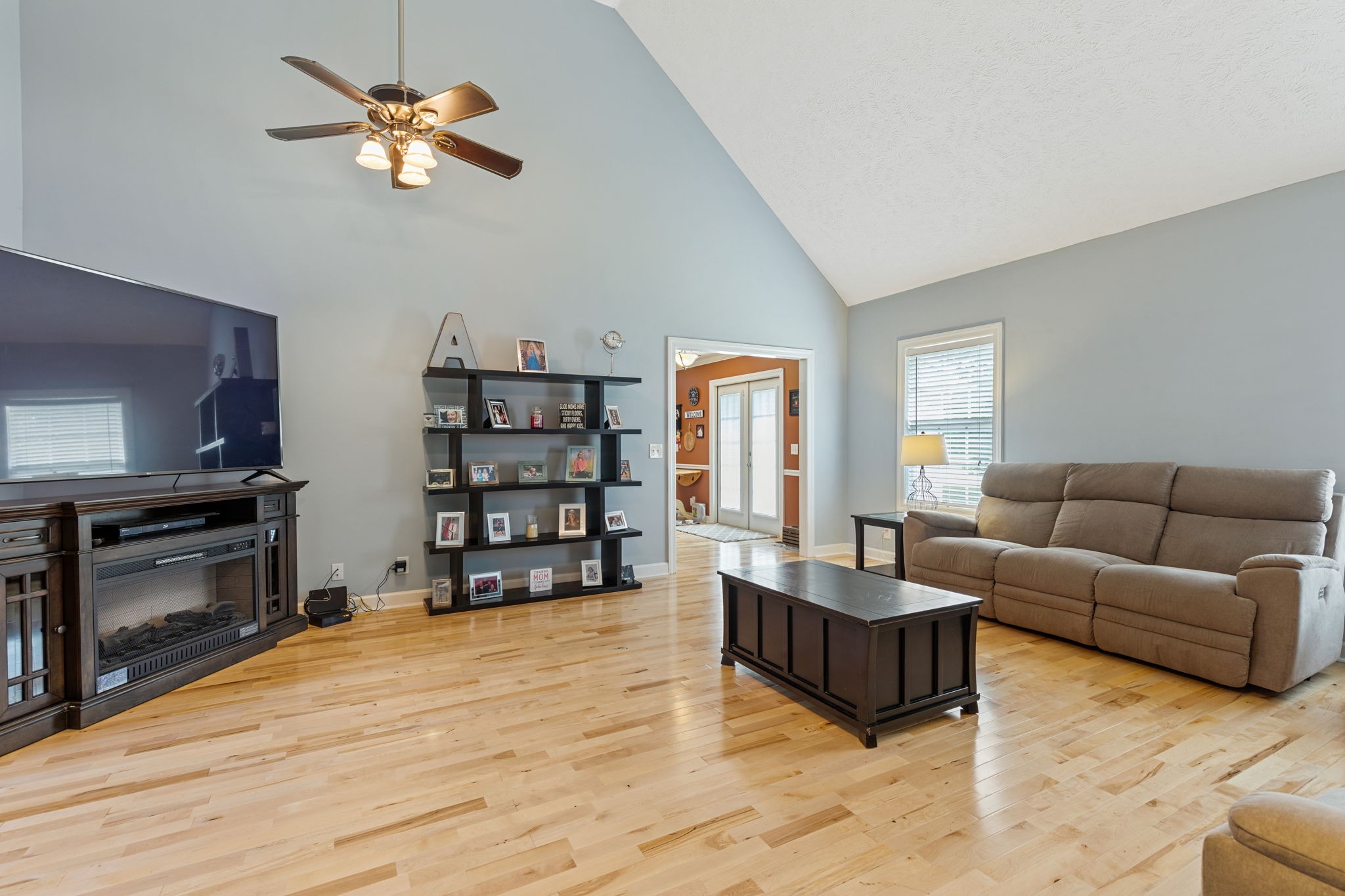 1972 Espy Road Bradyville, TN 37026 - Photo 7 of 67 a living room with furniture and a flat screen tv