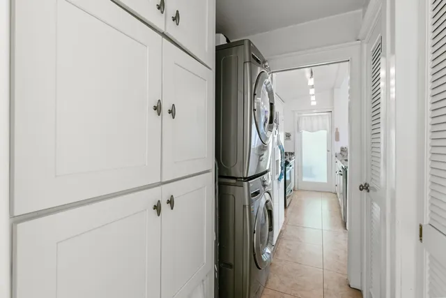 a view of a walk in closet