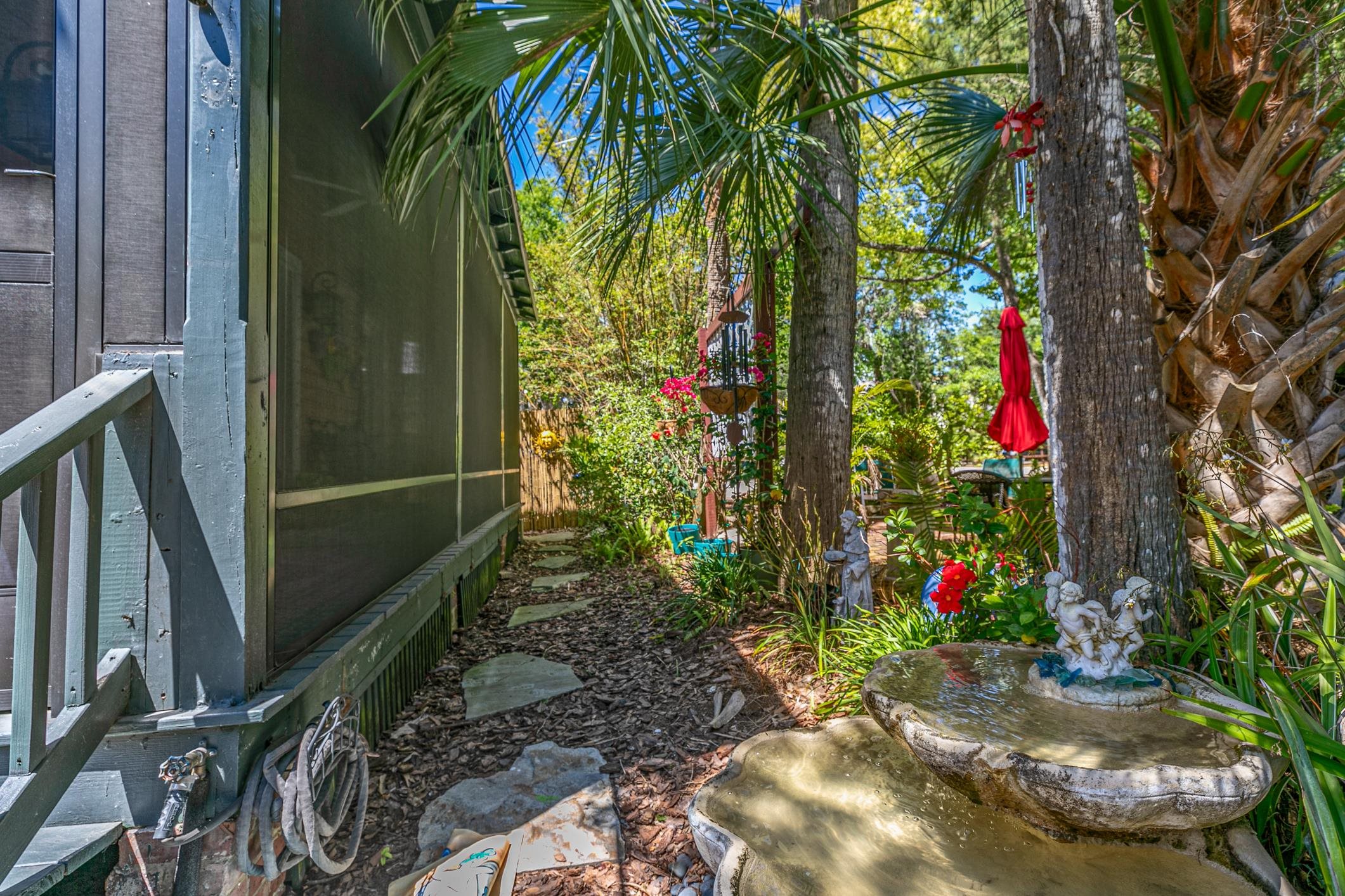 46 St Francis Street St. Augustine, FL 32084 - Photo 39 of 48 a view of small garden