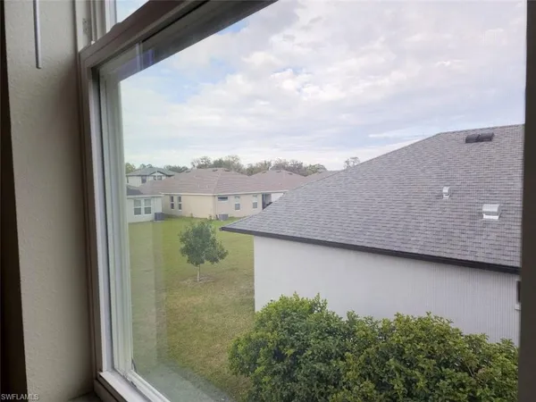 $2,100 | 13715 Garden Hills Drive, Spring Hill, FL 34609