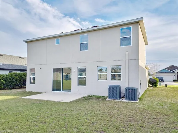 $2,100 | 13715 Garden Hills Drive, Spring Hill, FL 34609