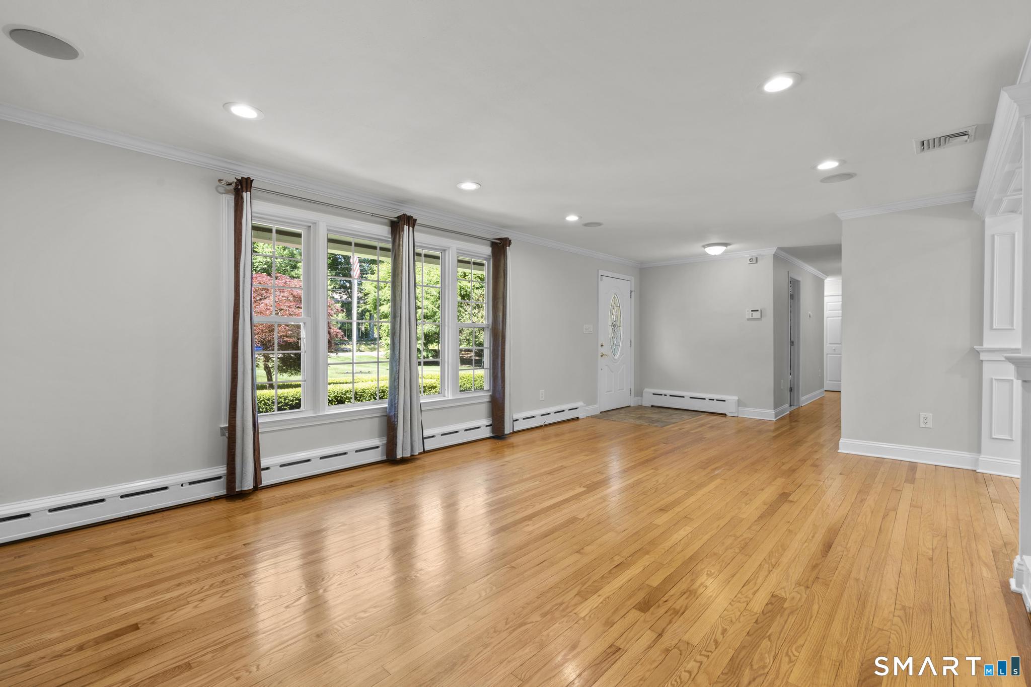 180 Tom Swamp Road Hamden, CT 06518 - Photo 15 of 40