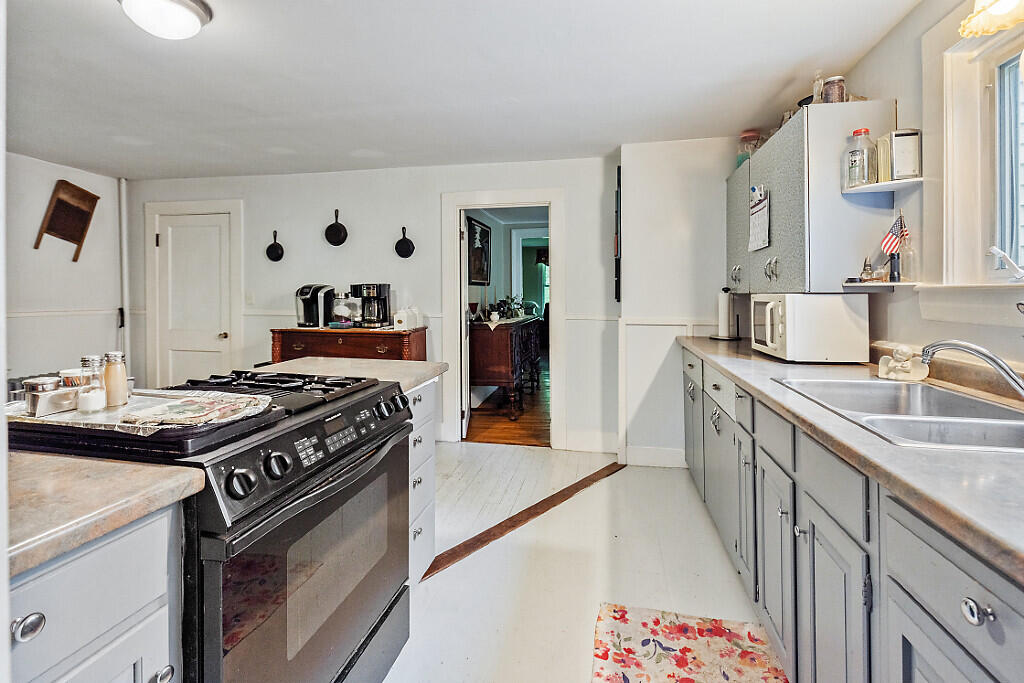 98 Burleigh Road Vassalboro, ME 04989 - Photo 14 of 59 Kitchen