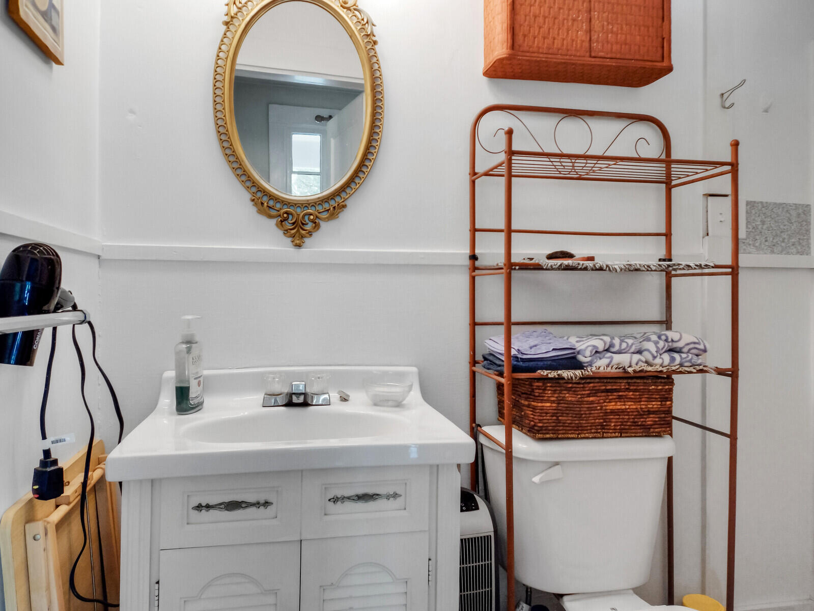 98 Burleigh Road Vassalboro, ME 04989 - Photo 27 of 59 First floor bath