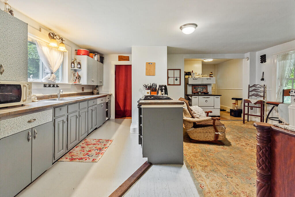 98 Burleigh Road Vassalboro, ME 04989 - Photo 9 of 59 Kitchen