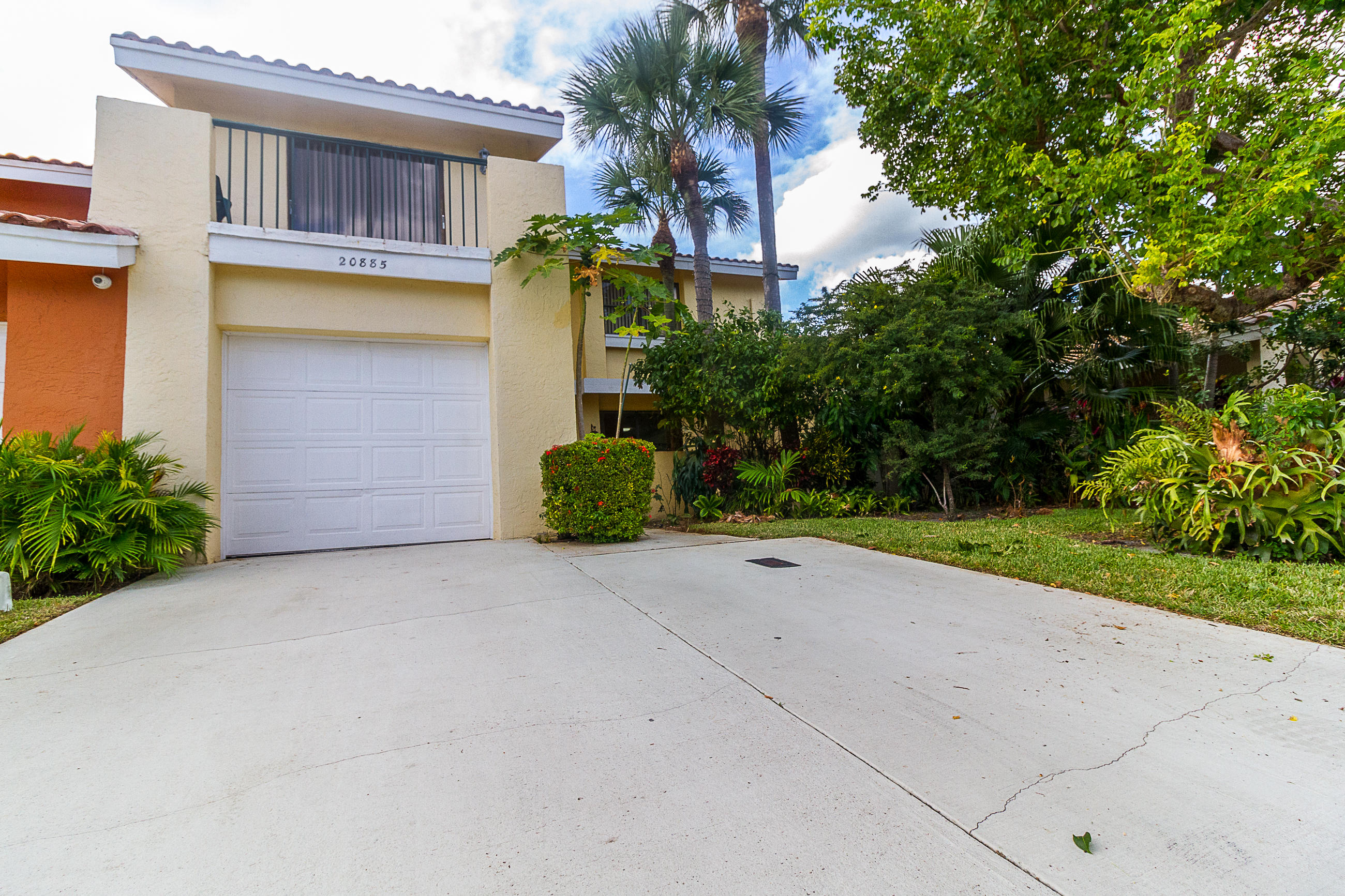 20885 Del Luna Drive Boca Raton, FL 33433 - Photo 1 of 28 Front