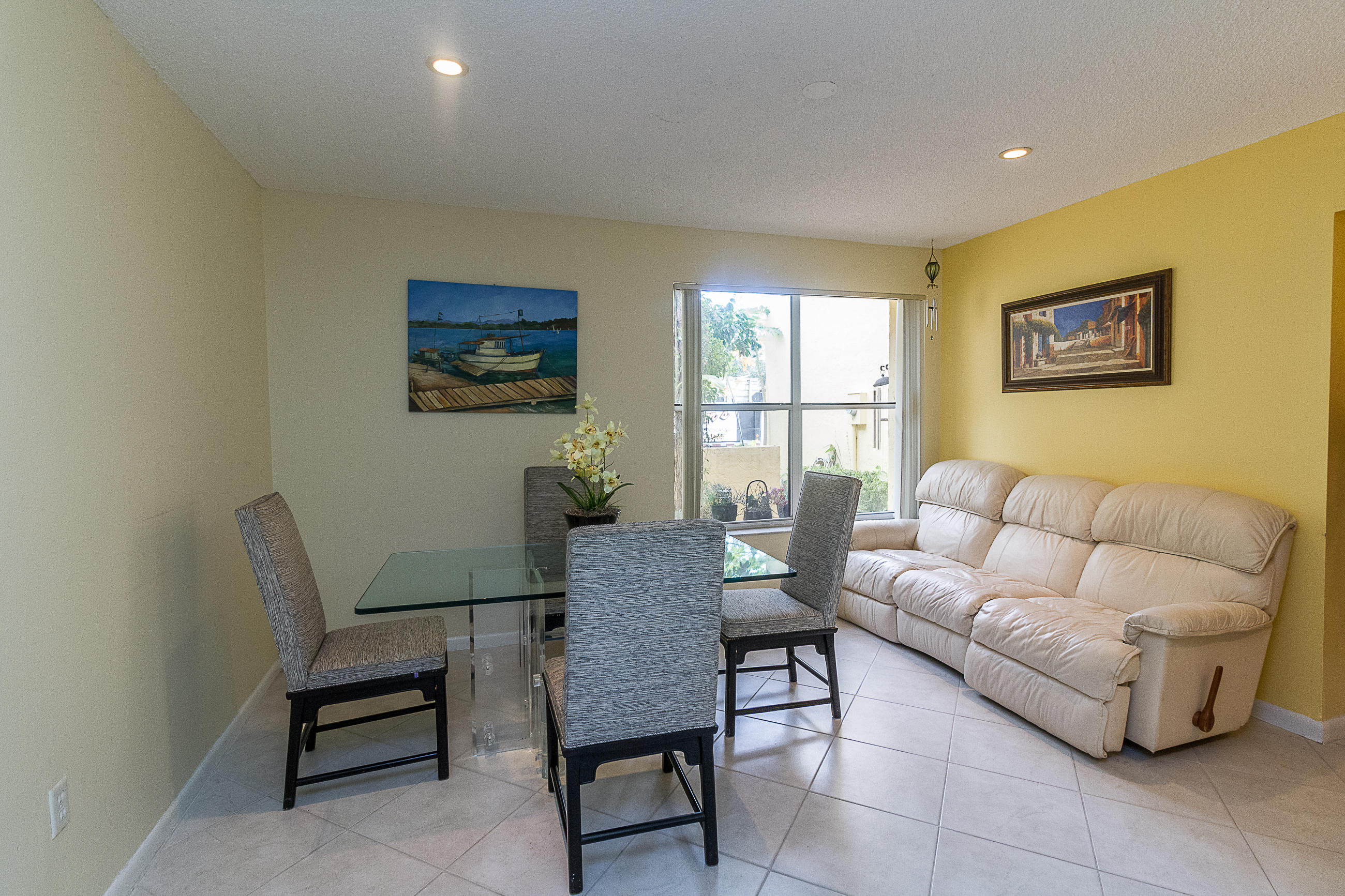 20885 Del Luna Drive Boca Raton, FL 33433 - Photo 14 of 28 Breakfast area