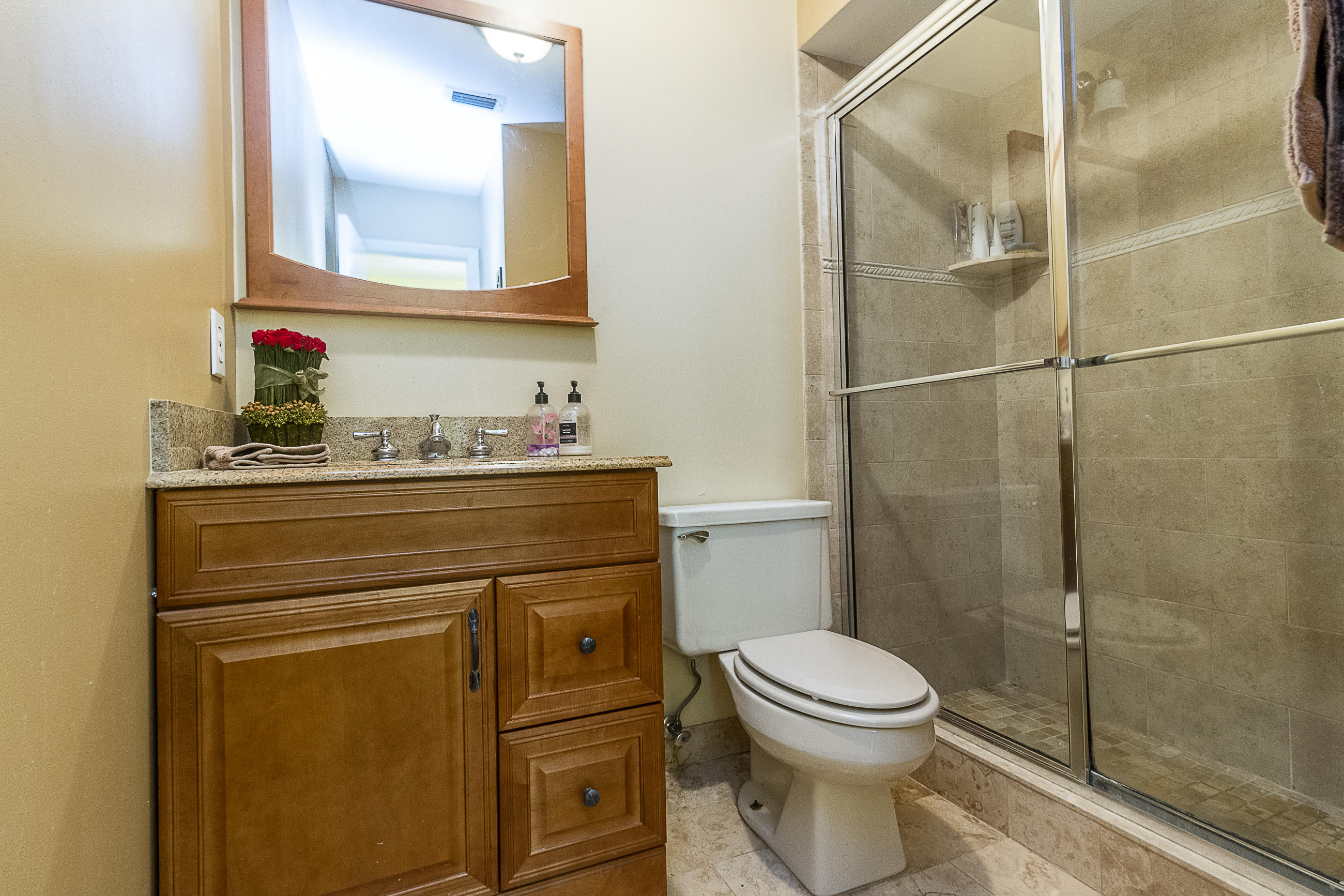 20885 Del Luna Drive Boca Raton, FL 33433 - Photo 20 of 28 Bathroom 2