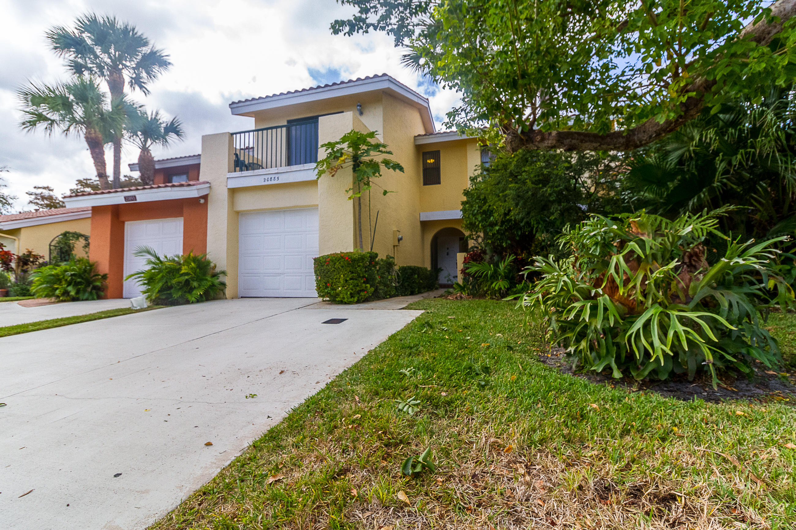 20885 Del Luna Drive Boca Raton, FL 33433 - Photo 2 of 28 Front