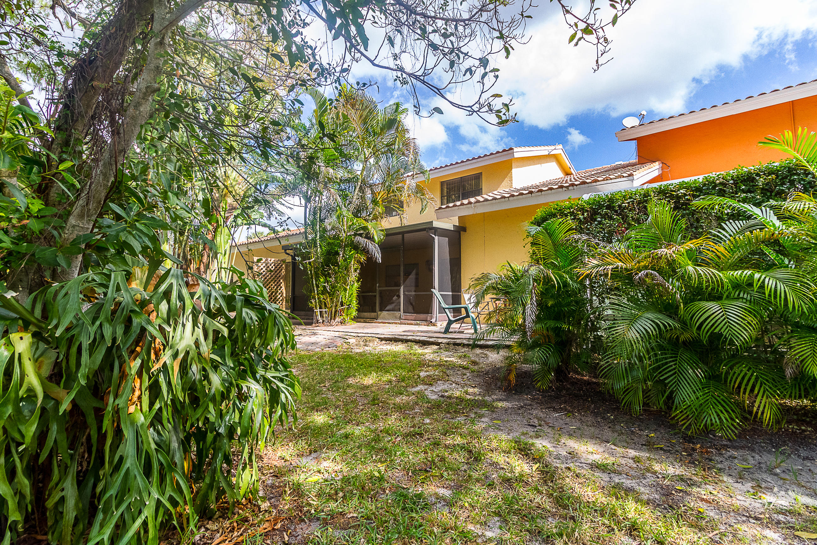 20885 Del Luna Drive Boca Raton, FL 33433 - Photo 28 of 28 Back yard garden view