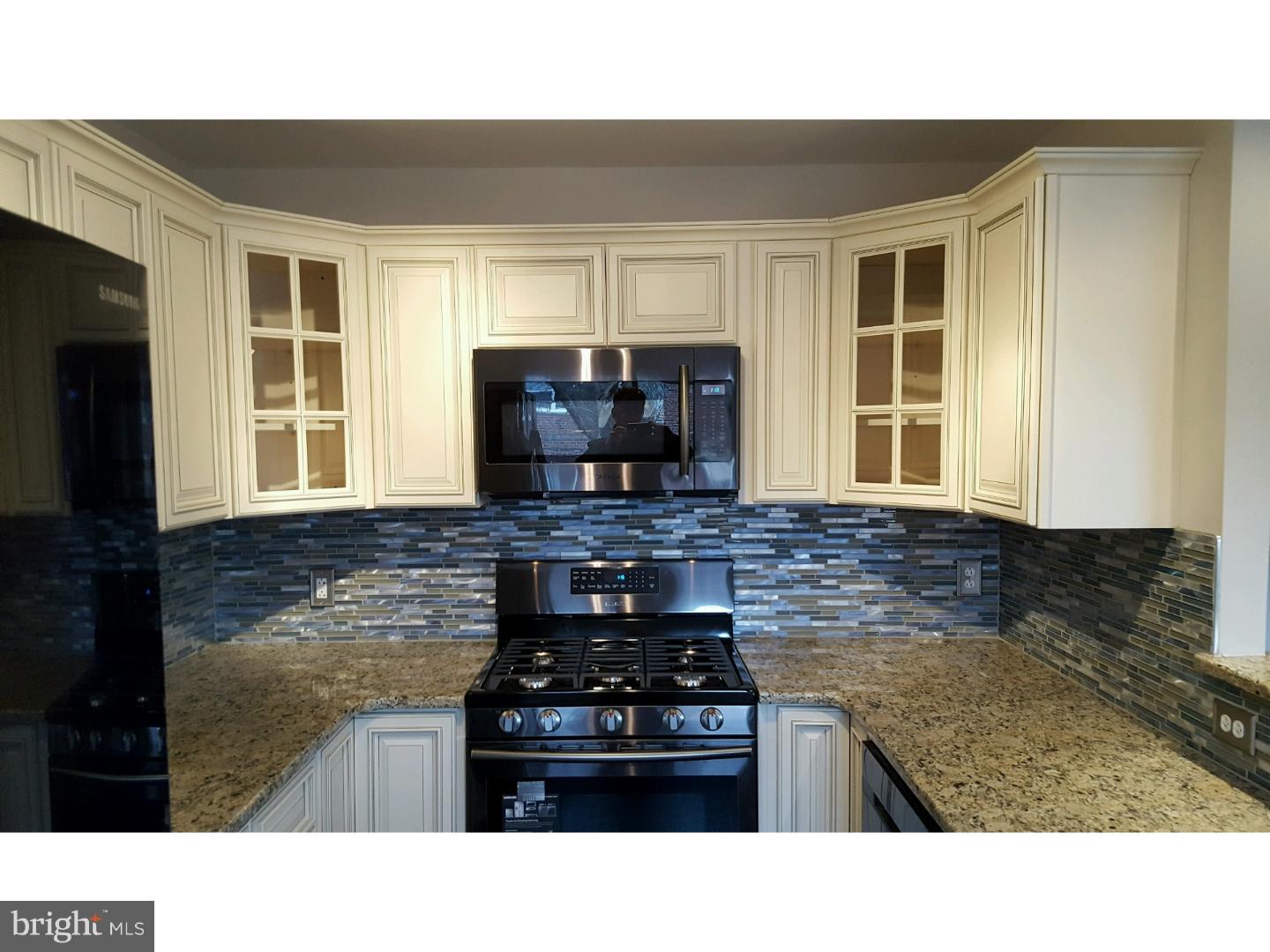 3312 Gurley Road Philadelphia, PA 19154 - Photo 2 of 22 Kitchen