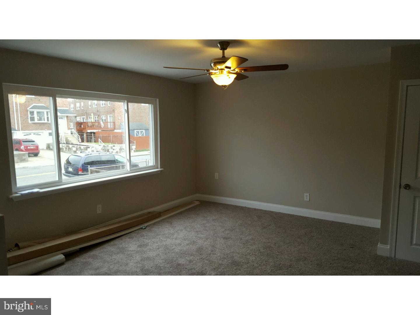 3312 Gurley Road Philadelphia, PA 19154 - Photo 11 of 22 Living Room