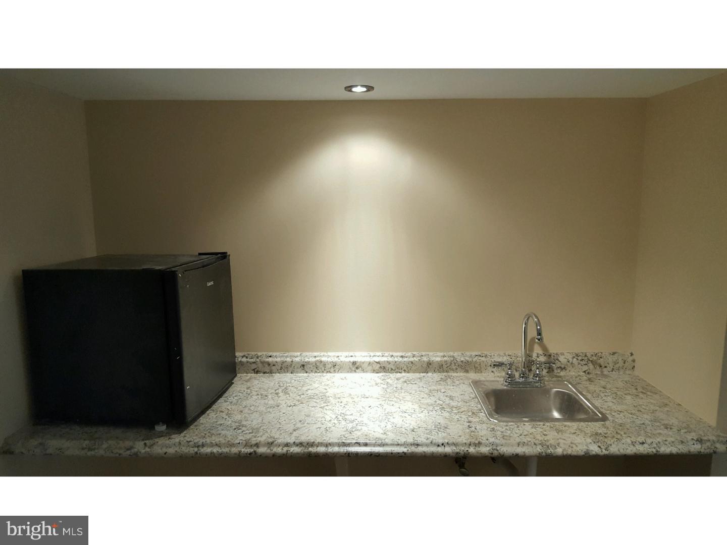 3312 Gurley Road Philadelphia, PA 19154 - Photo 9 of 22 Wet Bar