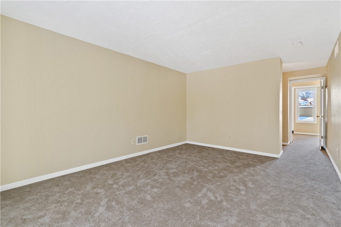 16 Tilegate Perinton, NY 14450 - Photo 23 of 31