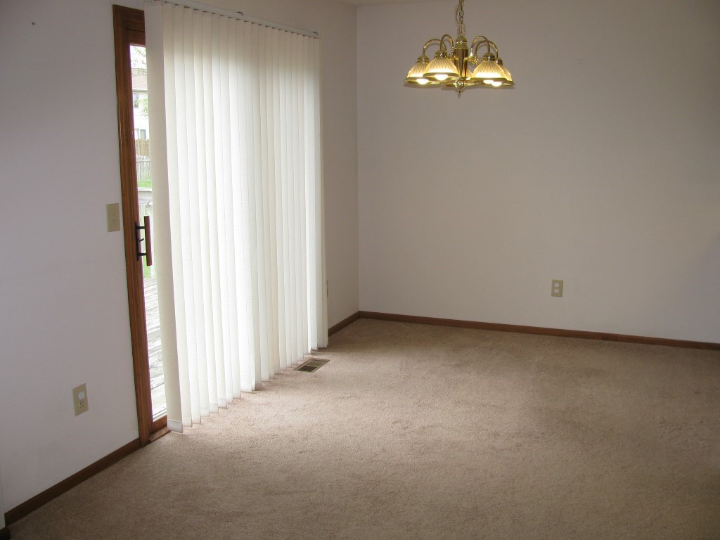 10527 Cherry Creek Road Fort Wayne, IN 46818 - Photo 8 of 26 Gallery Image 8