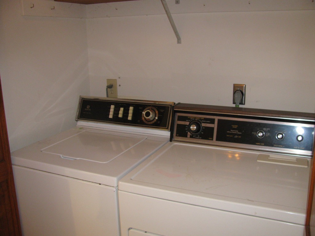 10527 Cherry Creek Road Fort Wayne, IN 46818 - Photo 9 of 26 Gallery Image 9