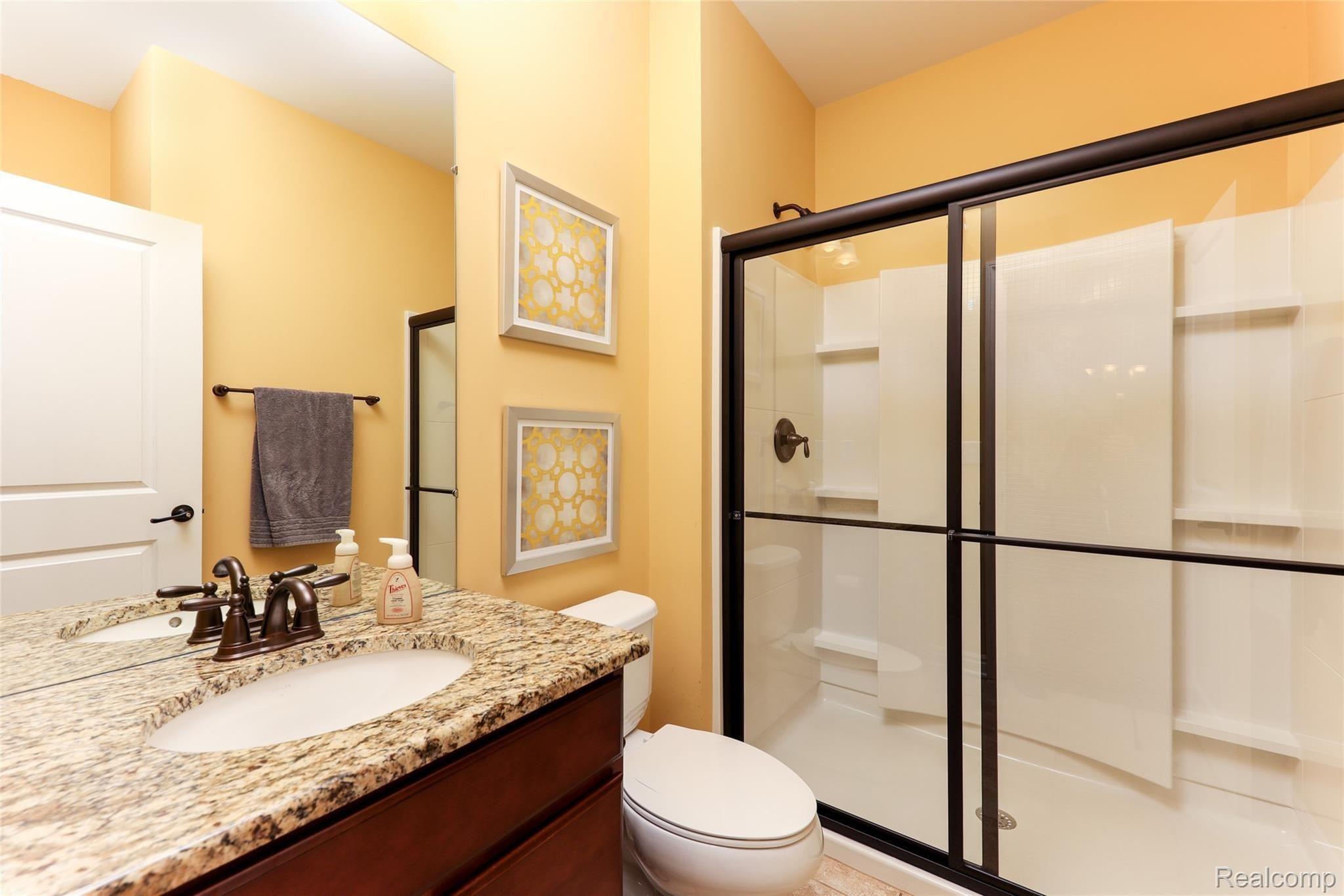 49468 Great Falls Road Canton, MI 48188 - Photo 5 of 28 Main Floor Full Bath