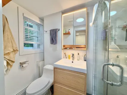 $2,950 | 432 2nd Street, Unit 1, Jersey City, NJ 07302