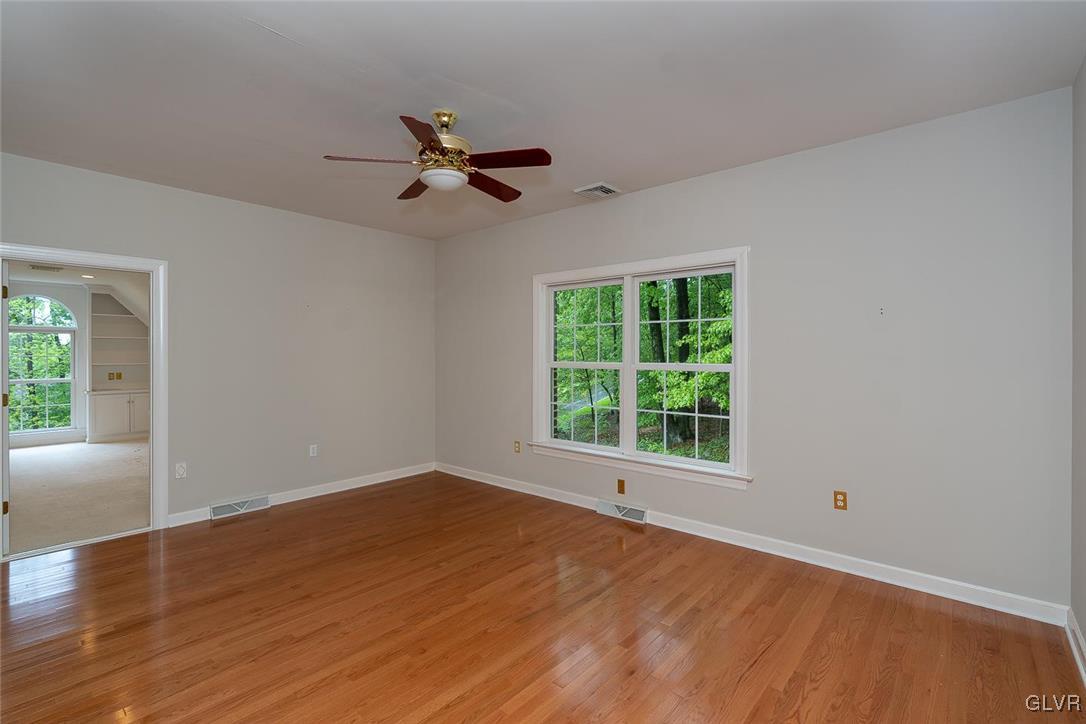 2350 Ballybunion Road Center Valley, PA 18034 - Photo 20 of 27