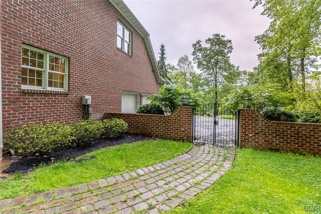 2350 Ballybunion Road Center Valley, PA 18034 - Photo 26 of 27