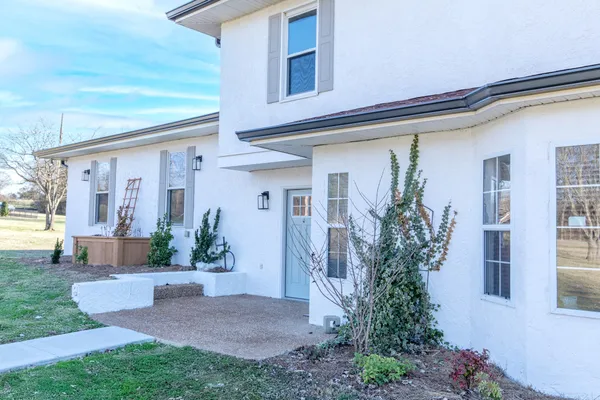 $800,000 | 557 Peach Valley Road, Gallatin, TN 37066