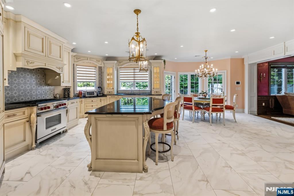 27 Roberts Road Englewood Cliffs, NJ 07632 - Photo 13 of 44