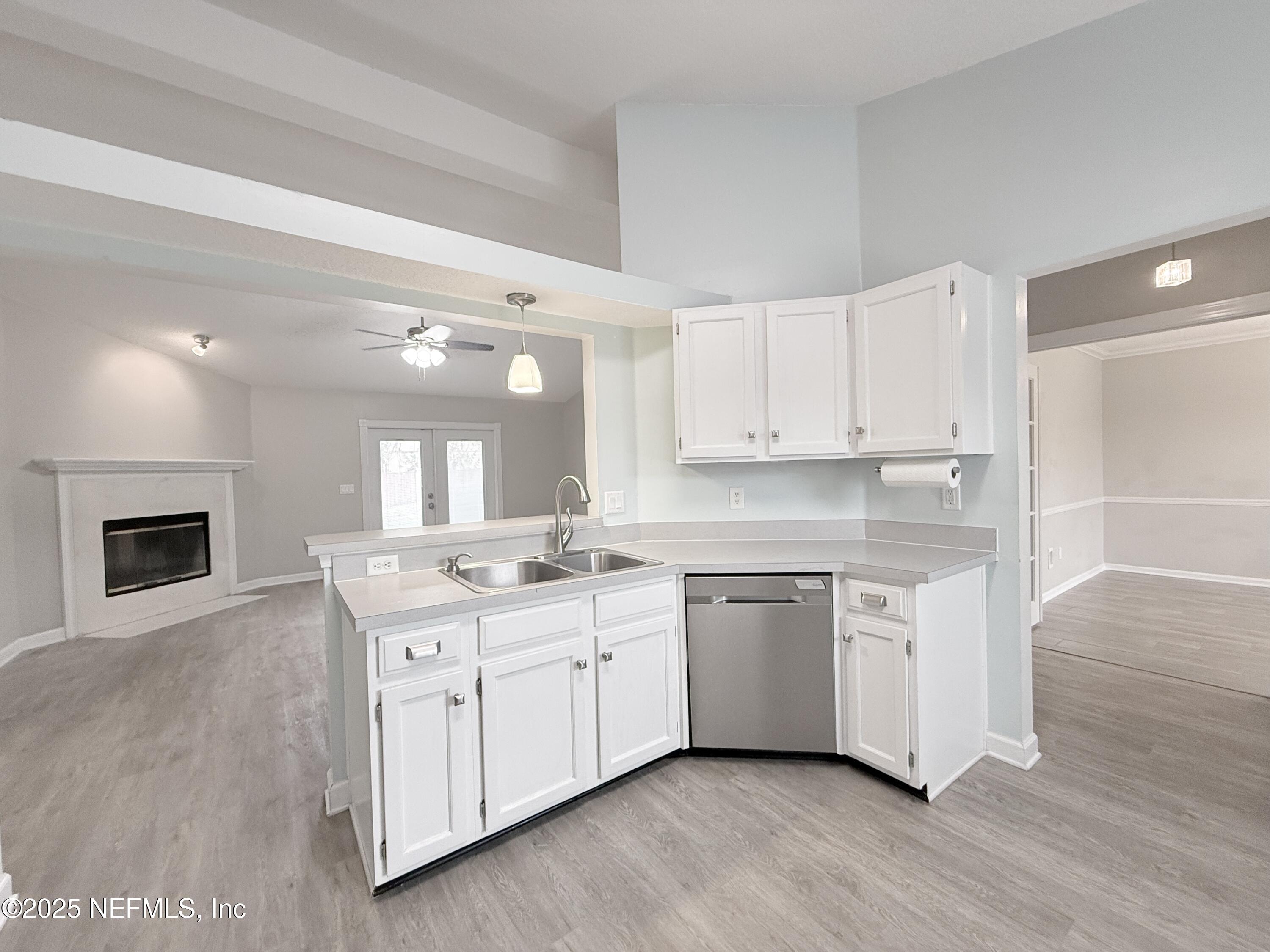 3663 Carol Ann Lane Jacksonville, FL 32223 - Photo 7 of 27 IMG_1374