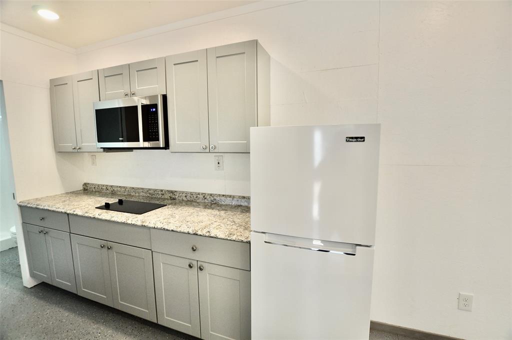 1798 Newport Road Weatherford, TX 76088 - Photo 4 of 8 Gallery Image 4