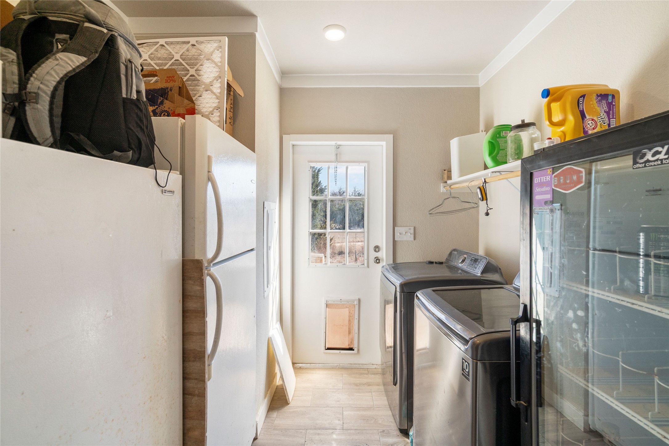 2175 County Road 153 Georgetown, TX 78626 - Photo 18 of 26 Oversized Laundry Room with extra storage