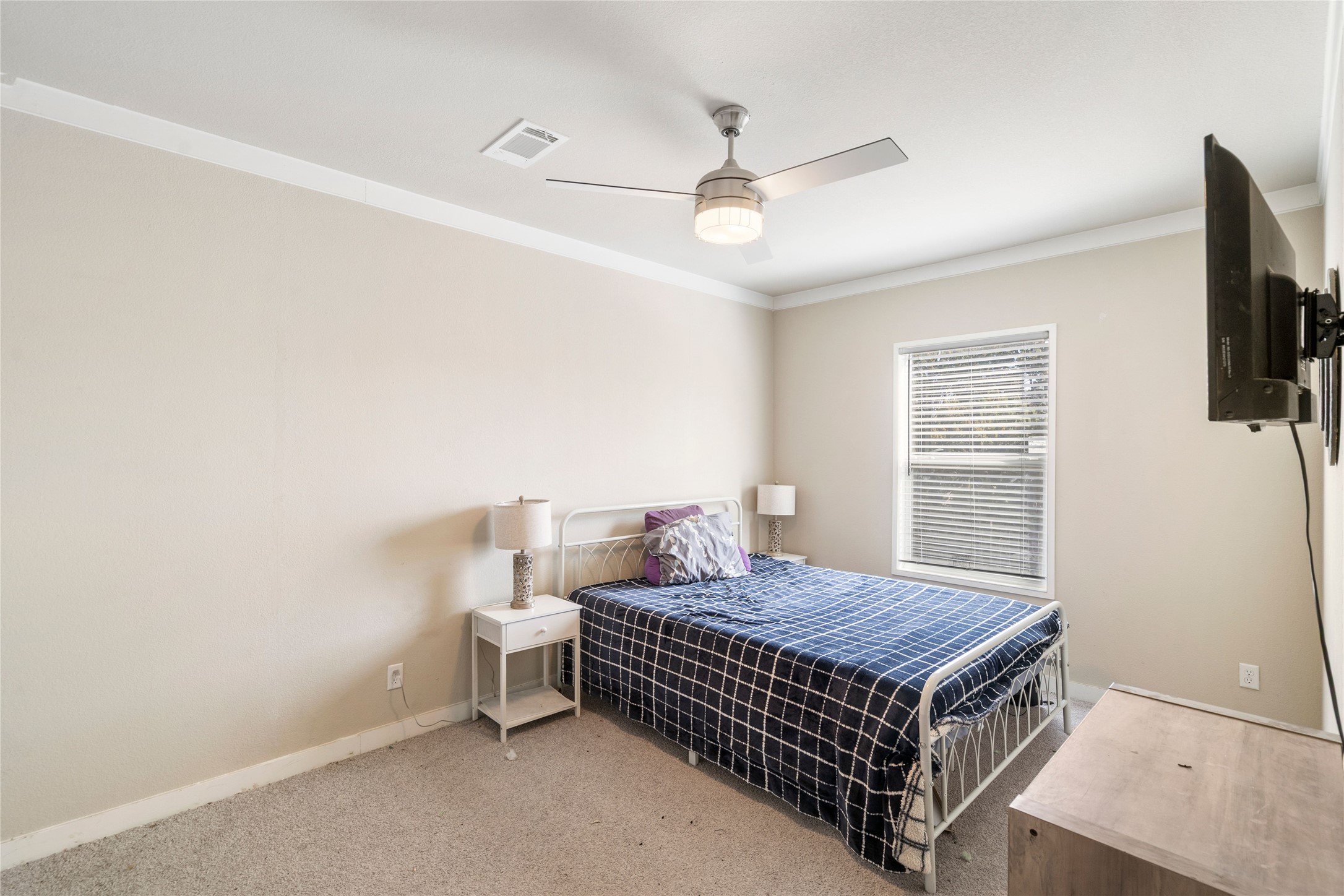 2175 County Road 153 Georgetown, TX 78626 - Photo 20 of 26 second bedroom