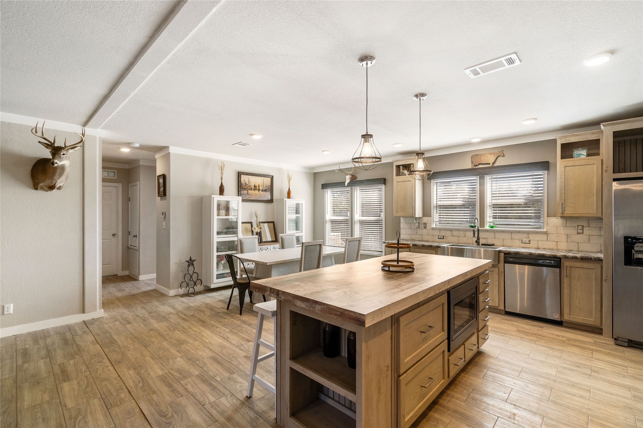 2175 County Road 153 Georgetown, TX 78626 - Photo 8 of 26