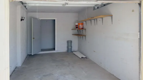 $1,525 | 5832 South 42nd Place, Phoenix, AZ 85040