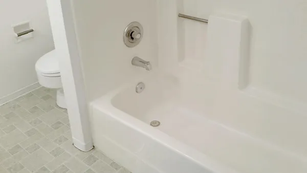 $1,525 | 5832 South 42nd Place, Phoenix, AZ 85040