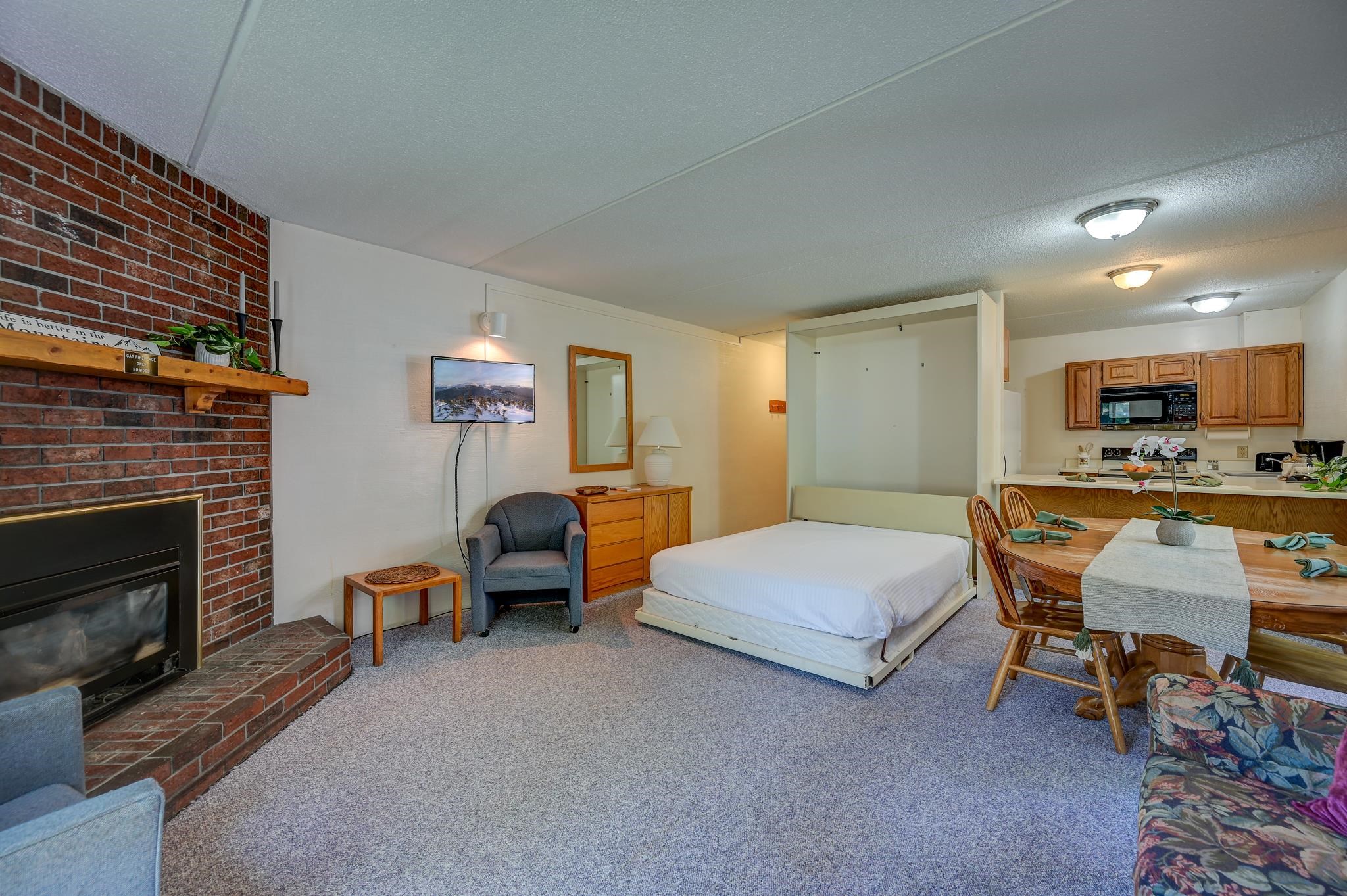 2 River Run Drive, Unit E/F Bartlett, NH 03812 - Photo 15 of 55