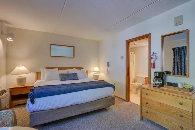 $259,000 | 2 River Run Drive, Unit E/F, Bartlett, NH 03812