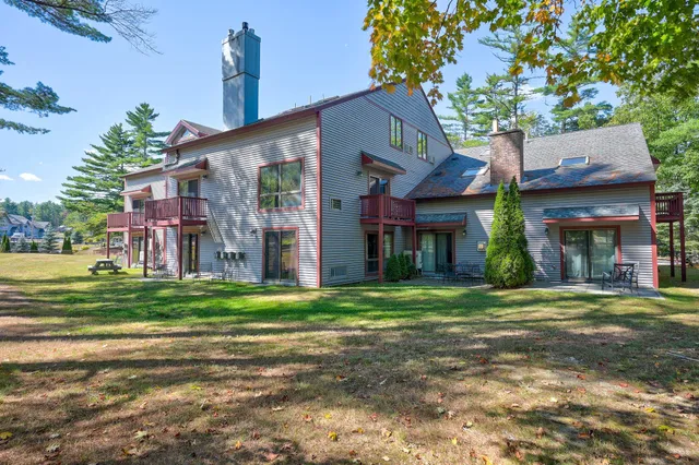 $259,000 | 2 River Run Drive, Unit E/F, Bartlett, NH 03812