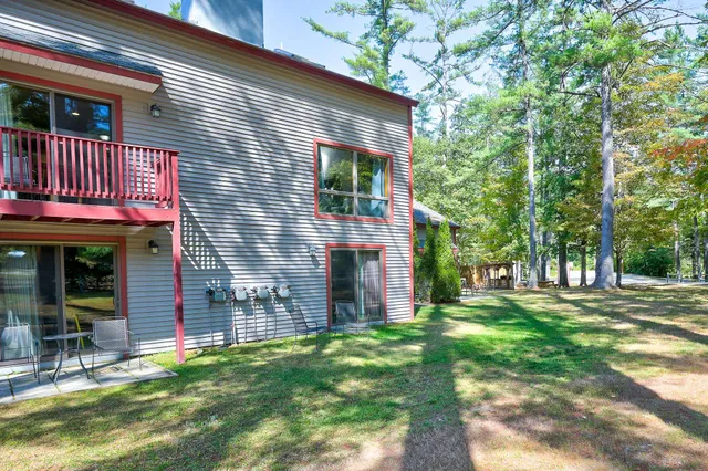$259,000 | 2 River Run Drive, Unit E/F, Bartlett, NH 03812