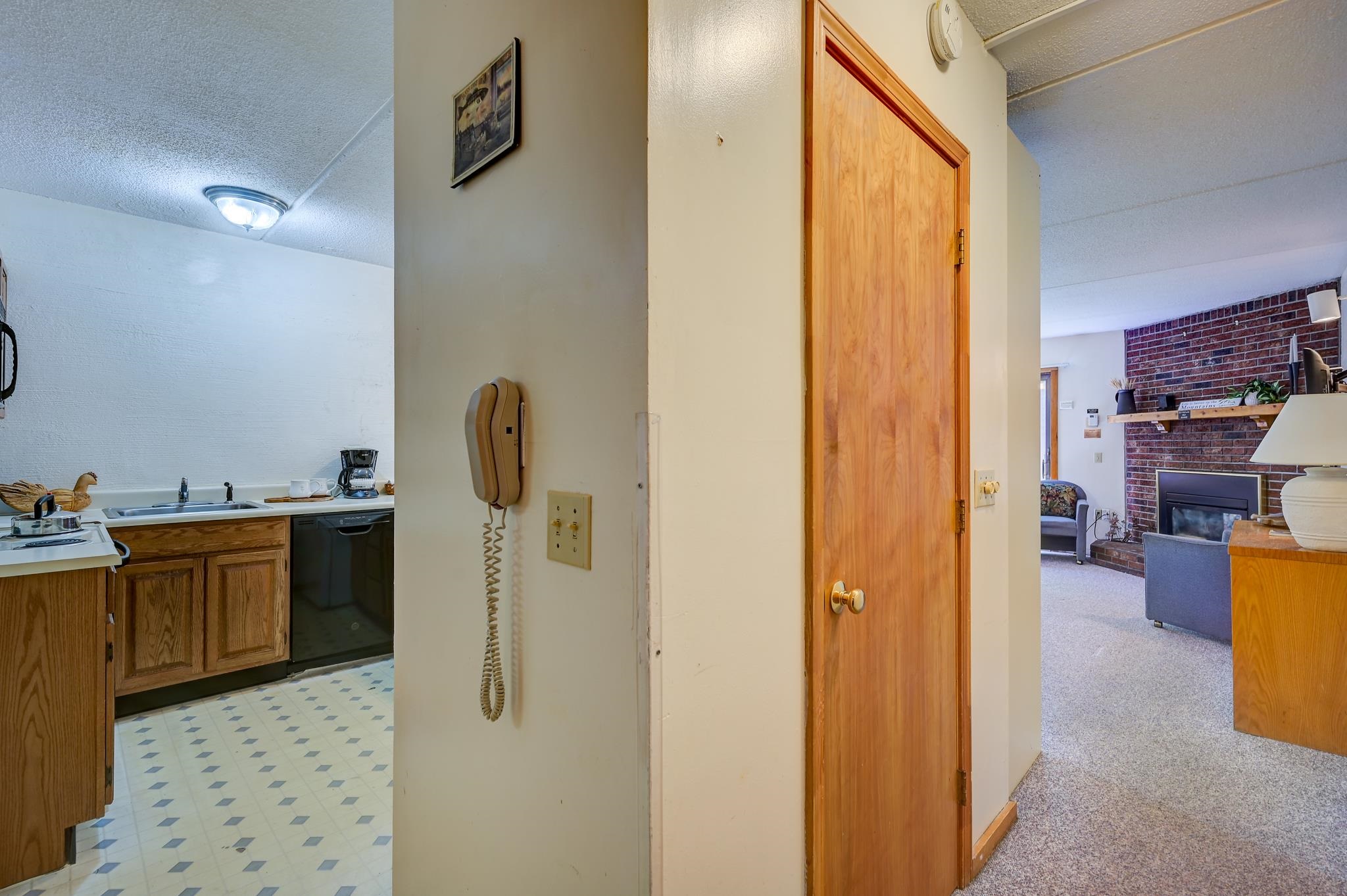 2 River Run Drive, Unit E/F Bartlett, NH 03812 - Photo 5 of 55