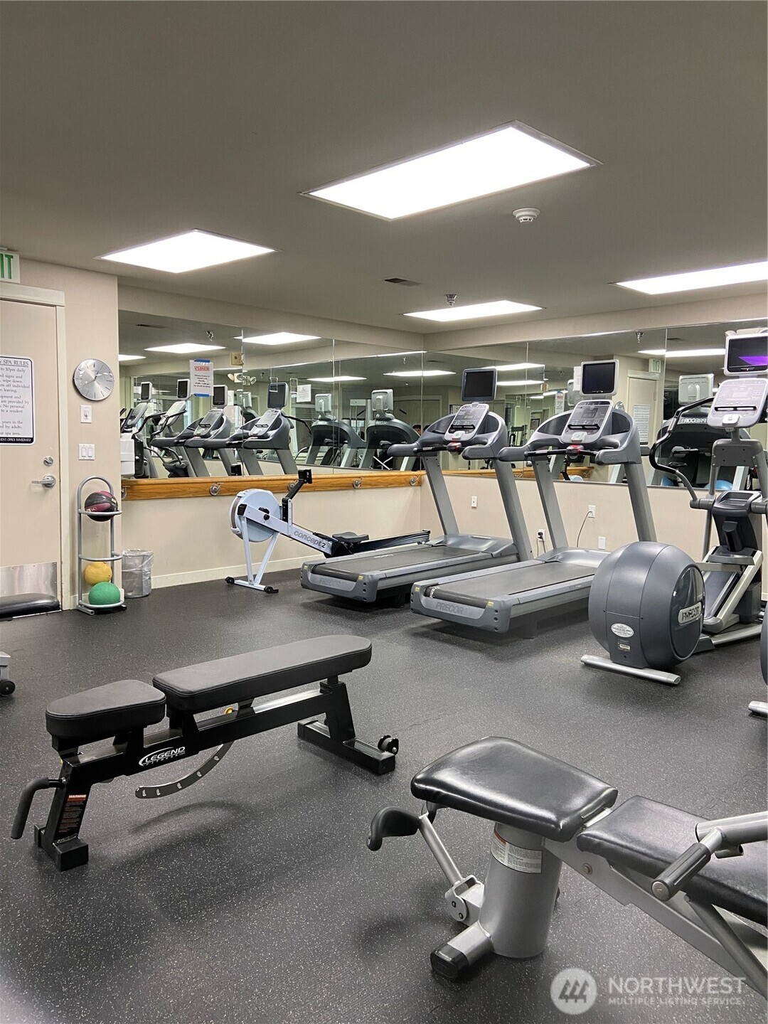 1900 Alaskan Way, Unit 402 Seattle, WA 98101 - Photo 26 of 32 a view of a room with gym equipment