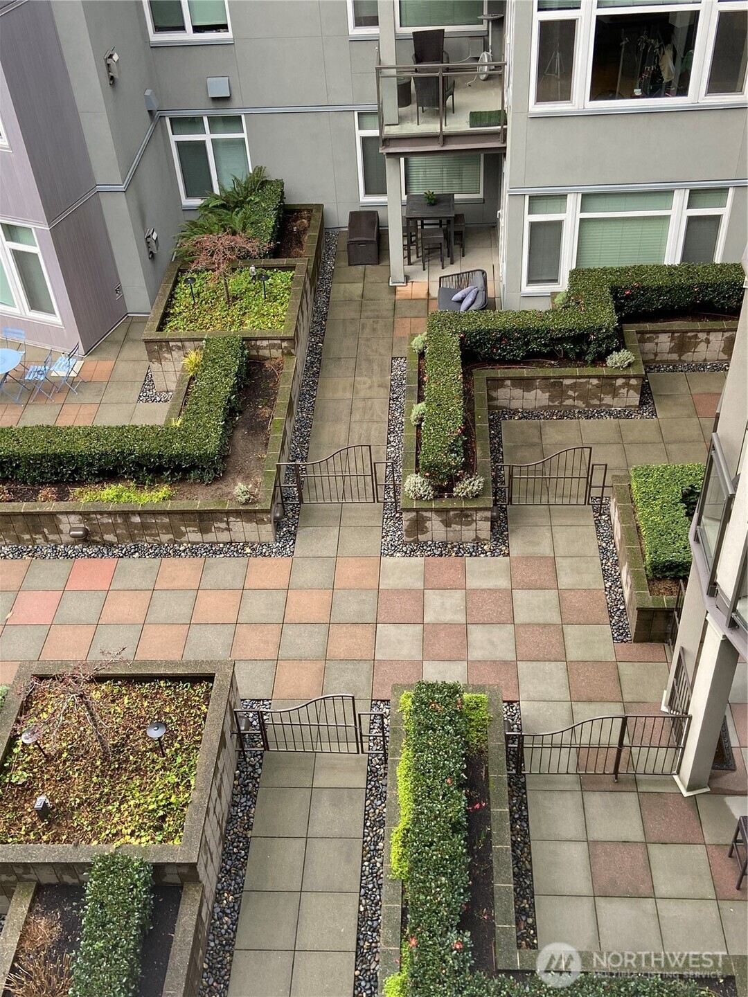 1900 Alaskan Way, Unit 402 Seattle, WA 98101 - Photo 29 of 32 a view of outdoor space with seating area