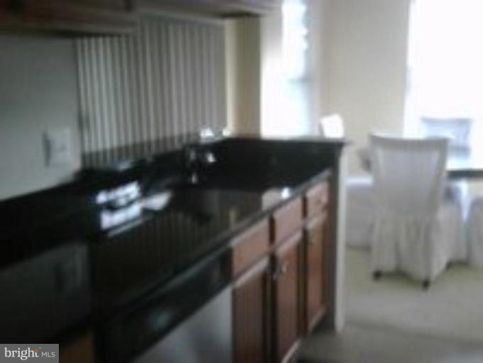 1727 Ascot Way, Unit 1727I Reston, VA 20190 - Photo 5 of 10 Kitchen