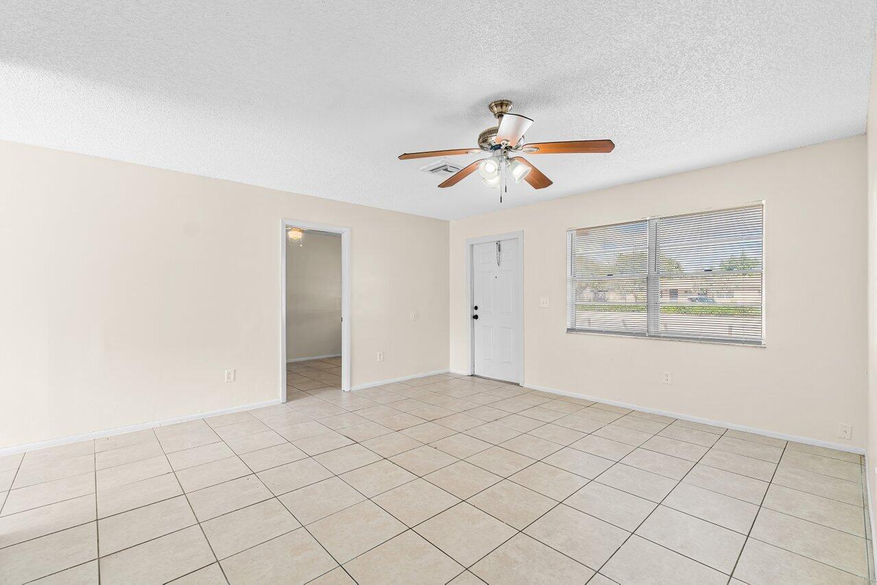 4762 Gulfstream Road Lake Worth, FL 33461 - Photo 19 of 20 006-4762GulfstreamRoad-LakeWorthBeach-FL