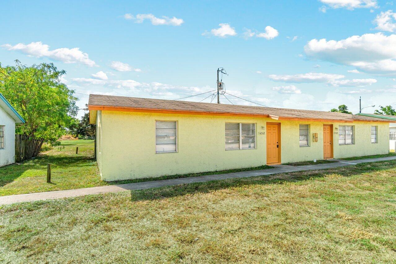 4762 Gulfstream Road Lake Worth, FL 33461 - Photo 3 of 20 003-4762GulfstreamRoad-LakeWorthBeach-FL