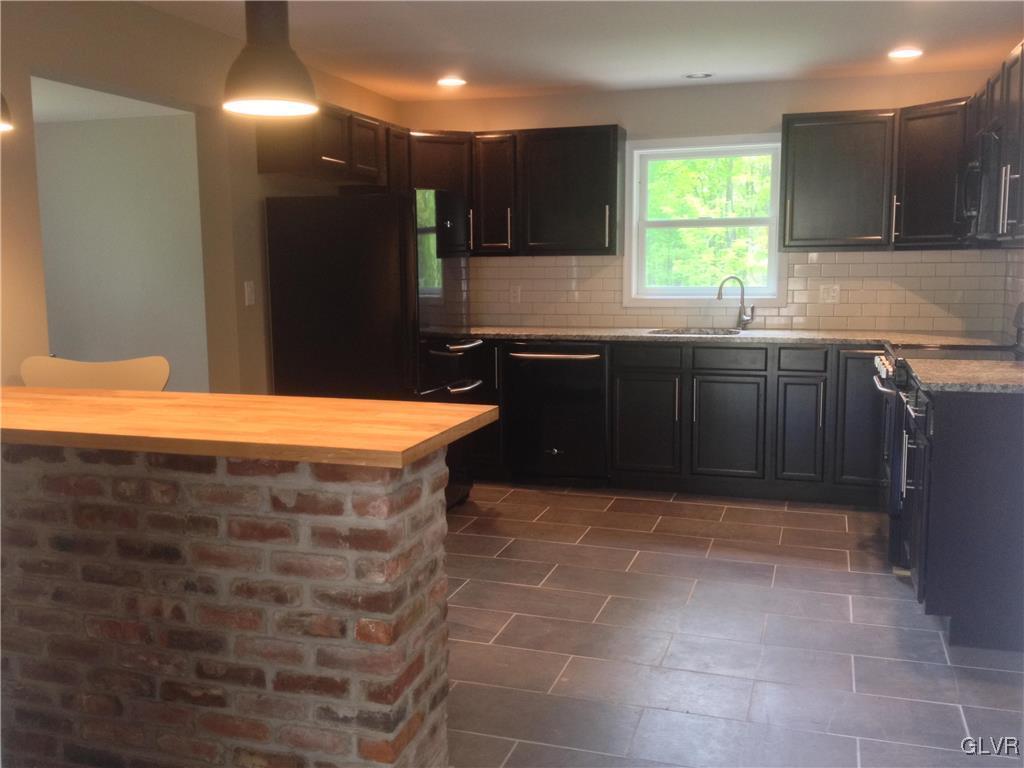 57 Pine Hill Road Mount Pocono, PA 18344 - Photo 6 of 28 Gallery Image 6