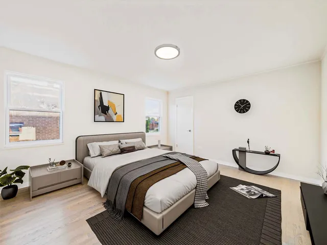 $380,000 | 2719 West 94th Street, Evergreen Park, IL 60805