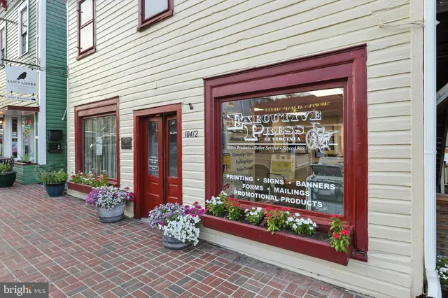 $1,019,900 | 10634 Pocket Place, Fairfax, VA 22030