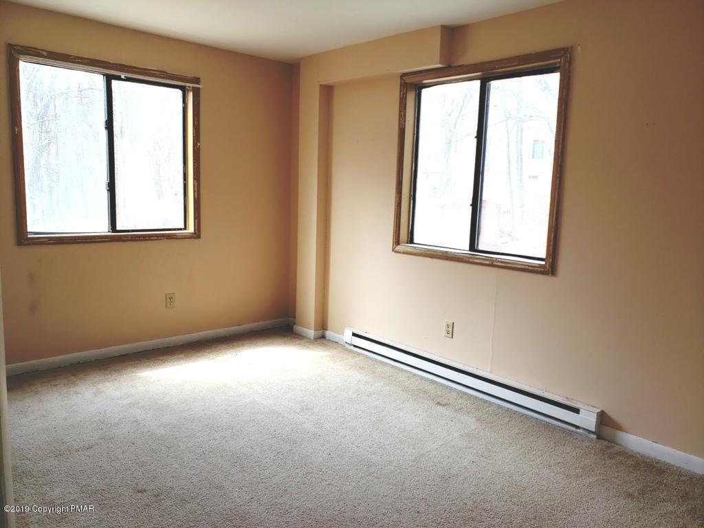 244 Timber Hill Road Henryville, PA 18332 - Photo 5 of 17 Bed 1